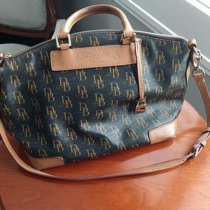 Dooney and Bourke purse